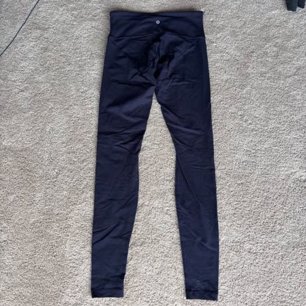 Women’s Lululemon Wunder Under Pants Size  6